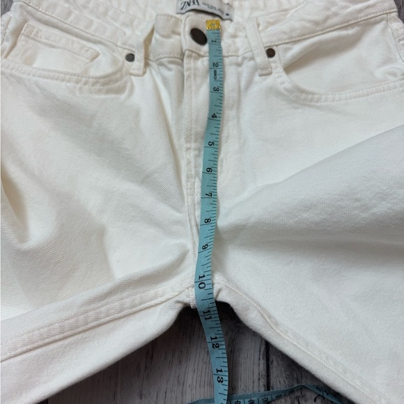 Zara White Straight Leg Jeans White Denim Size 6 Ankle Length Classic Neutral - Picture 4 of 10